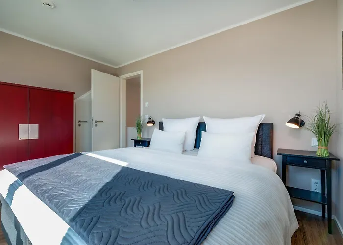 Backbord Semesterbostad