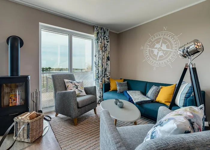 Backbord Semesterbostad